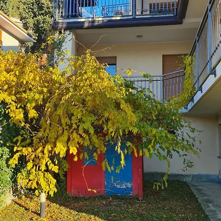 Apartment Villa Gli Ulivi - Ushuaia Apartment Lake & Garden View - Free Parking Perledo
