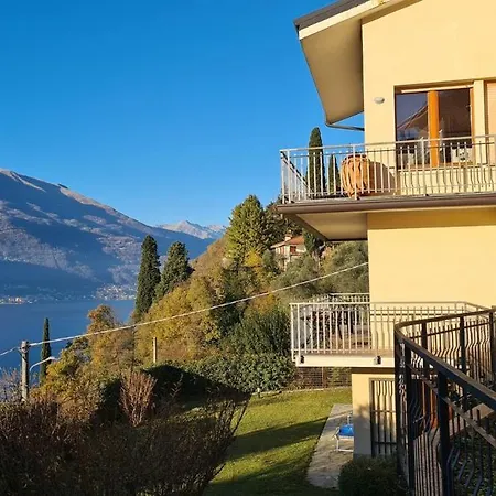Villa Gli Ulivi - Ushuaia Apartment Lake & Garden View - Free Parking Apartment *