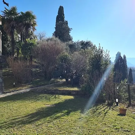 Gli Ulivi - Ushuaia & Garden View - Free Parking Apartment *